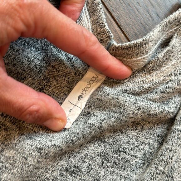 Ideology Soft Gray Sweater / Sweatshirt Size Small - Picture 5 of 7